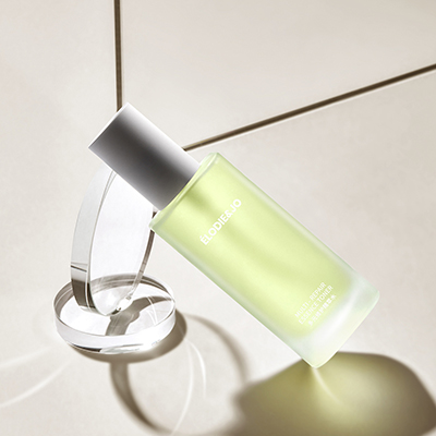 化妝品包裝廠家：到底能不能使用含有酒精的化妝品？